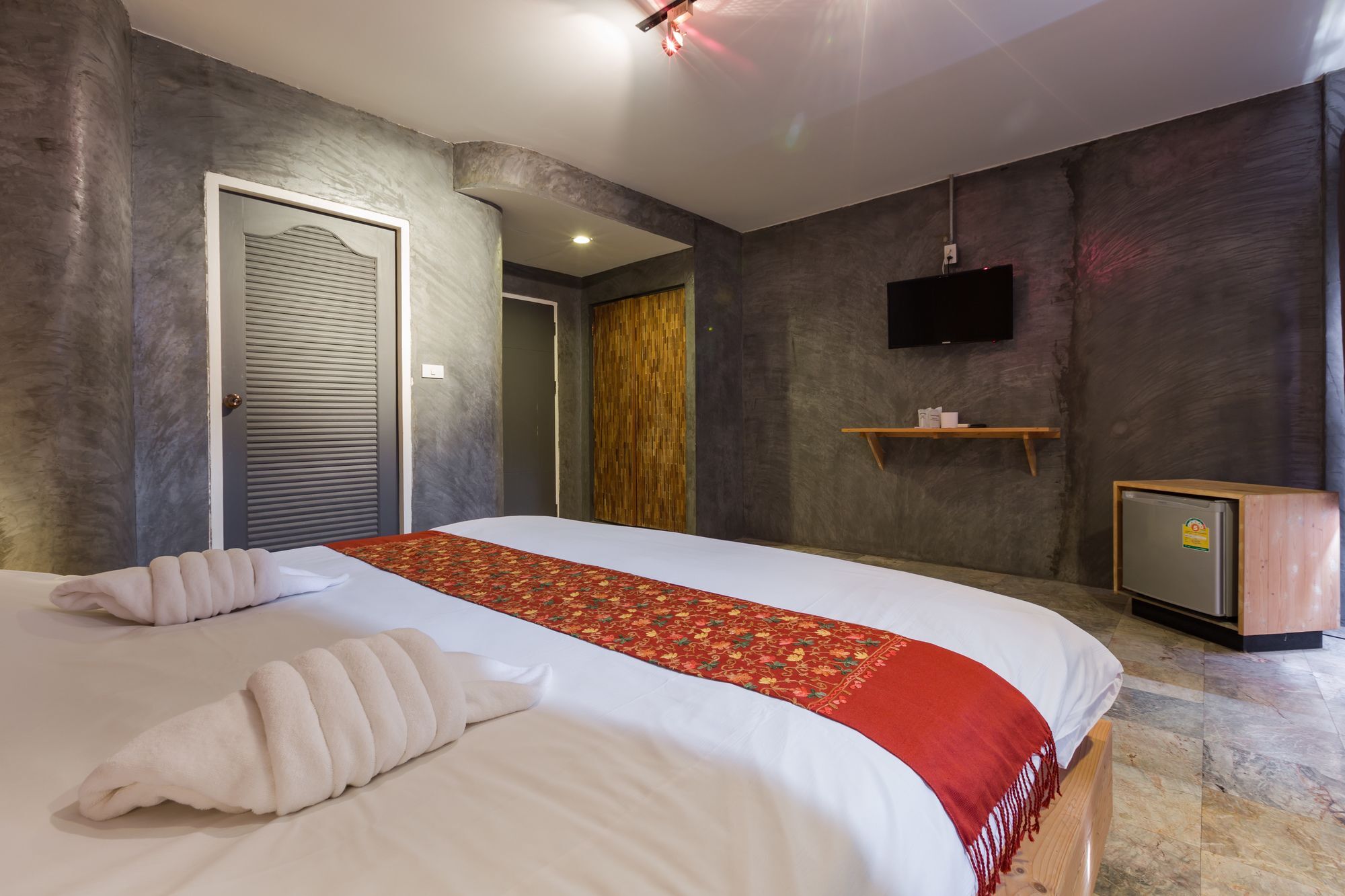 Zen Rooms Roundabout Karon Beach Phuket Kültér fotó